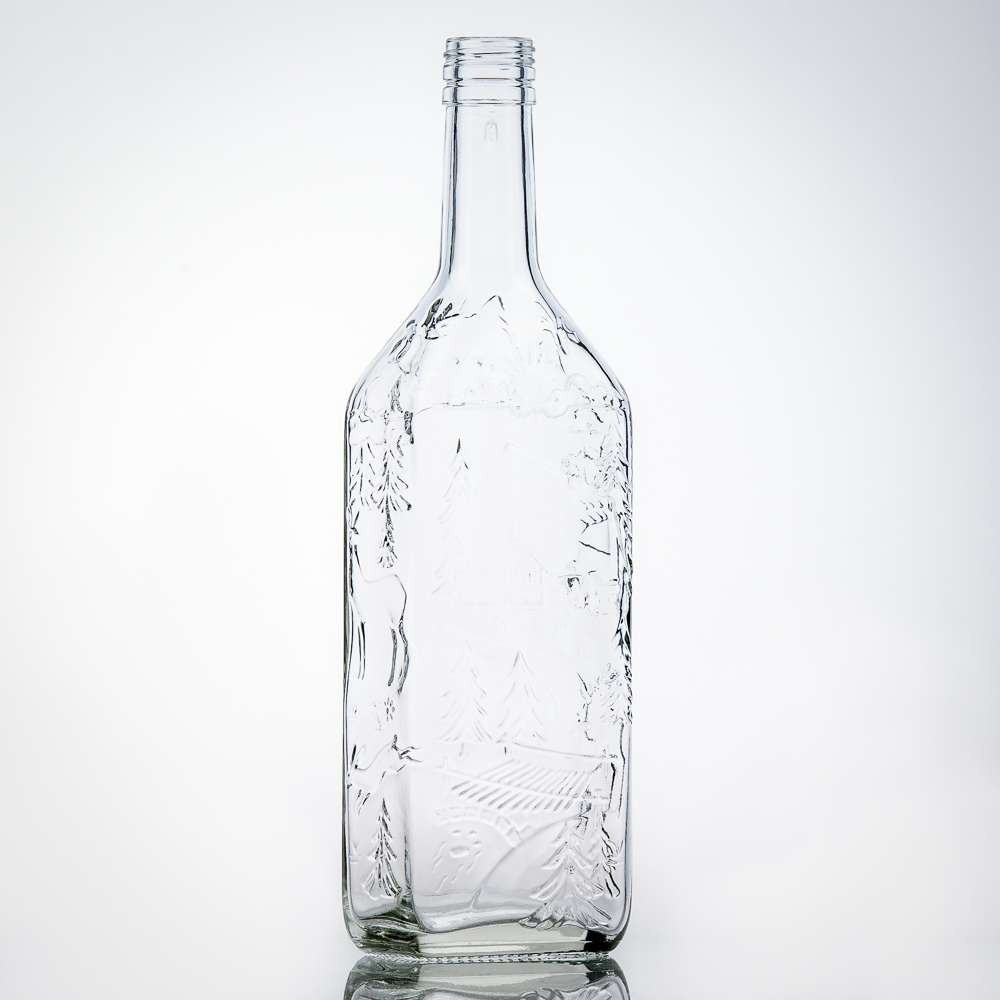 Kirschwasserflasche 0,7 l 31,5 d mit Schwarzwaldmotiv