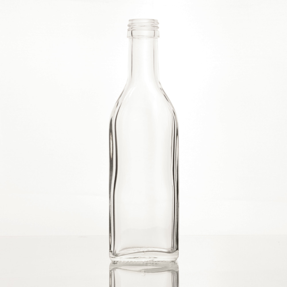 Kirschwasserflasche 200 ml 0,2 Liter PP 28 - 01 - frontal - Spirituosenflaschen - Flaschenbauer 